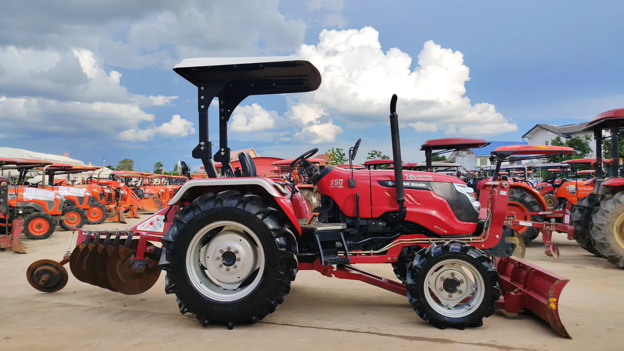 2024 Yanmar SOLIS50 – Exterior