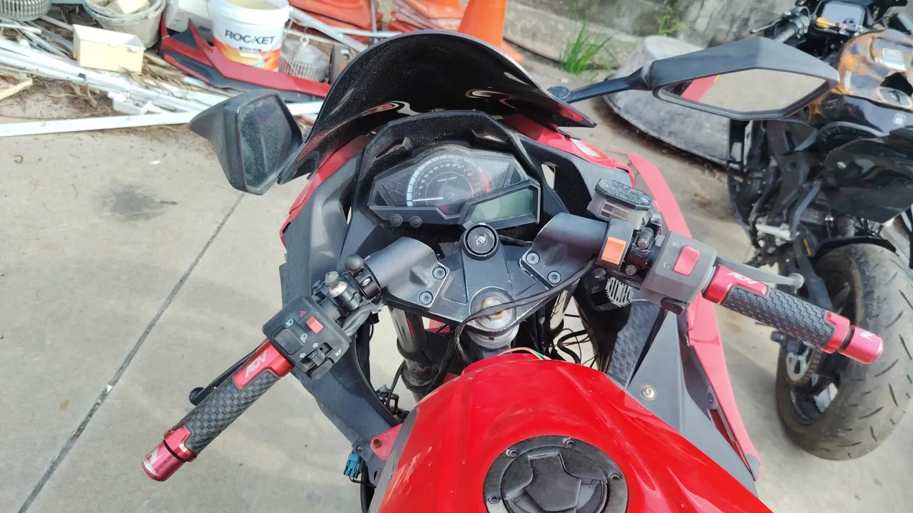 2017 Kawasaki Ninja 300 – Exterior