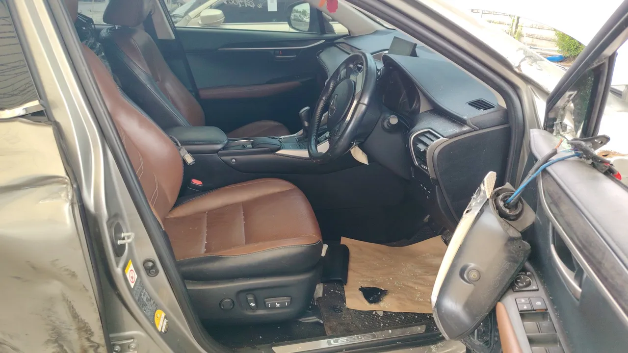 2015 Lexus NX – Front
