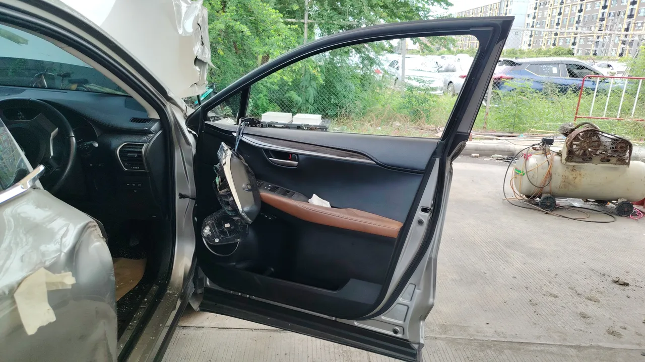 2015 Lexus NX – Front