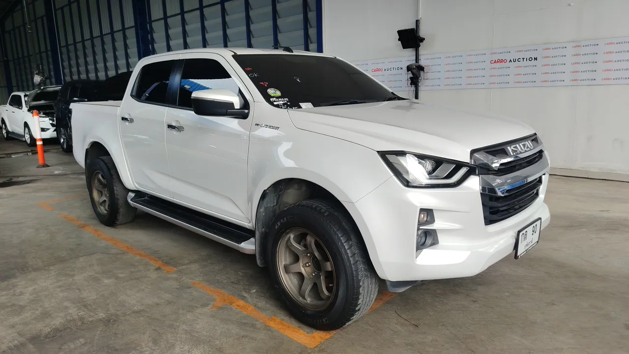 2023 Isuzu D-Max – Front