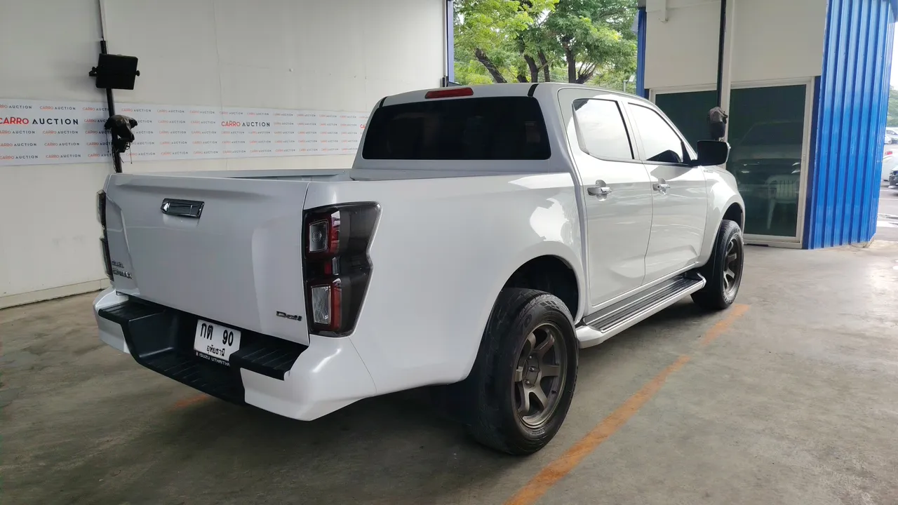 2023 Isuzu D-Max – Back