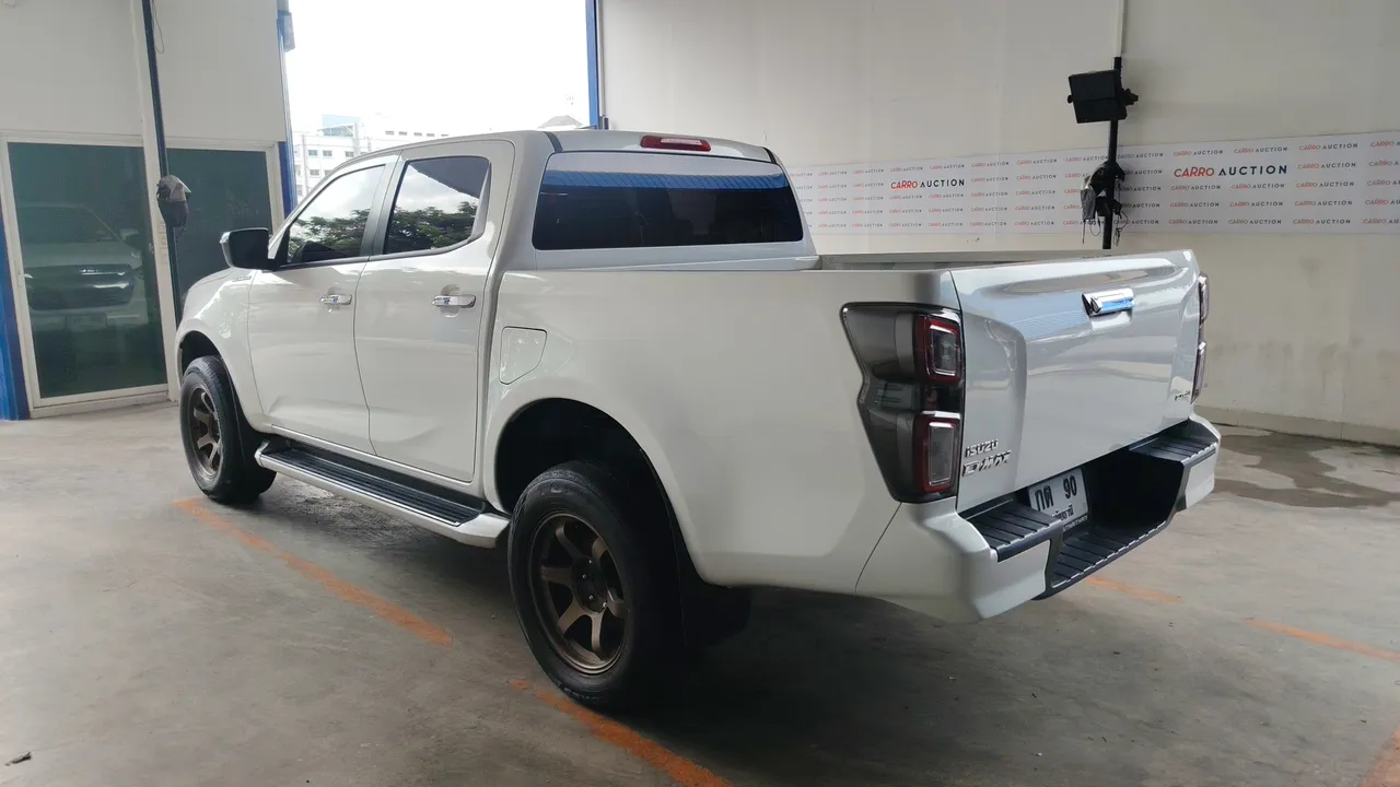2023 Isuzu D-Max – Back