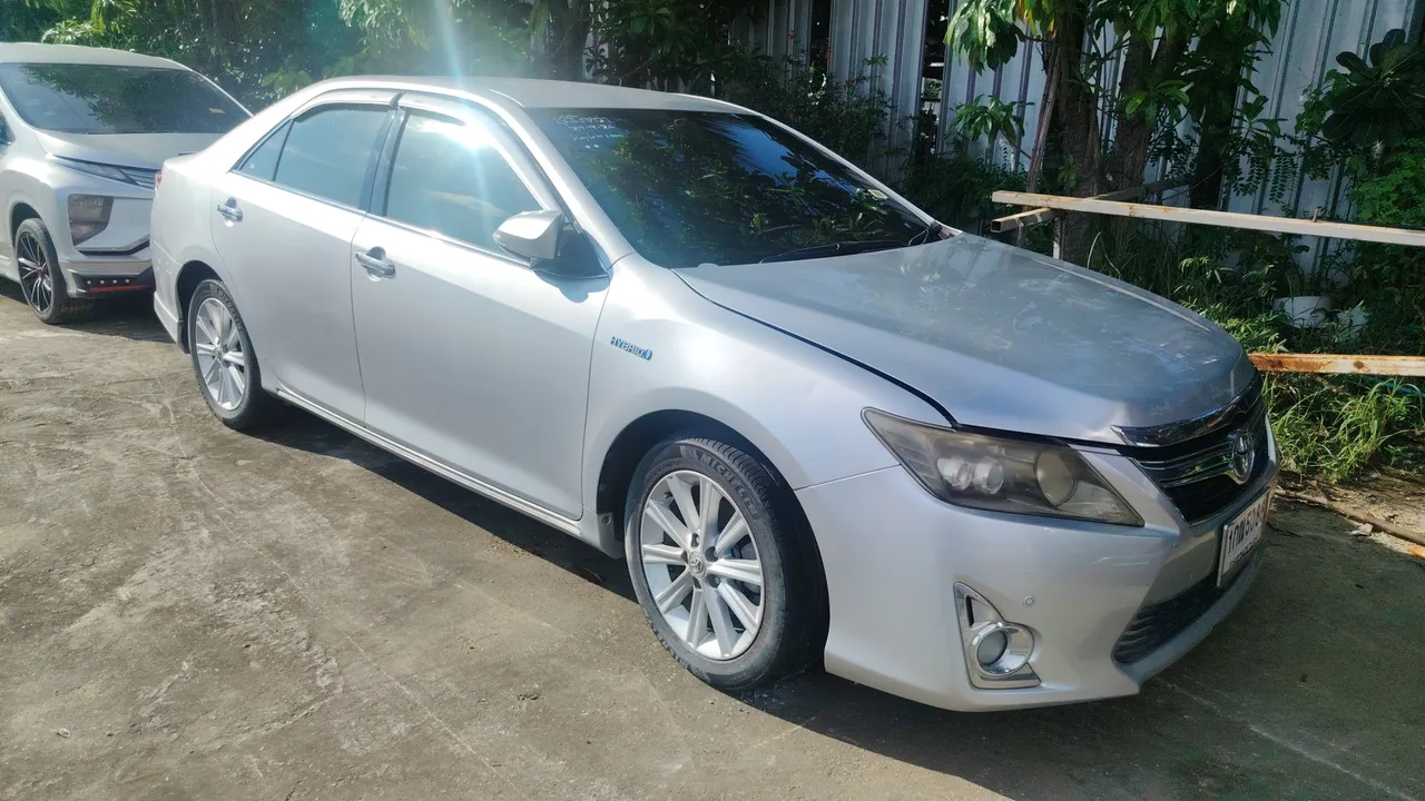 2012 Toyota Camry – Exterior
