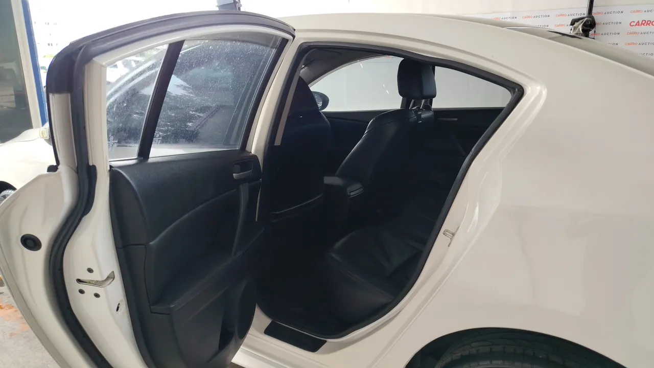 2013 Mazda Mazda3 – Back