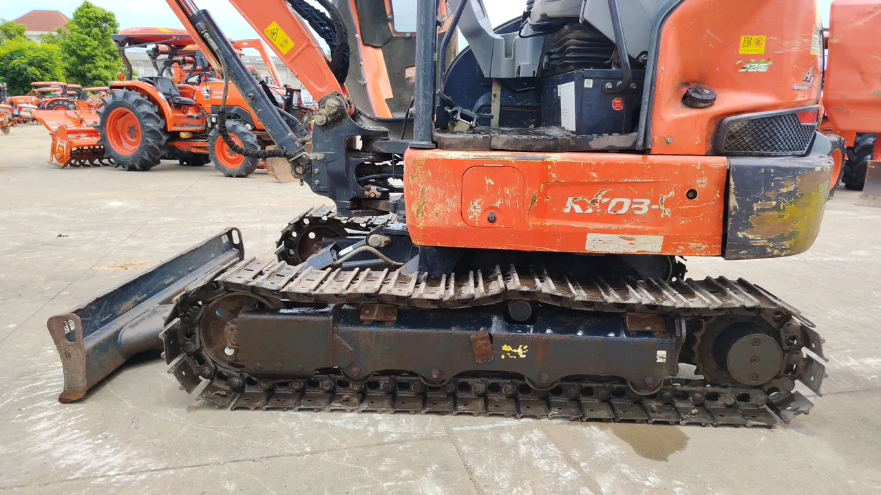 2021 Kubota KX033-4 – Exterior