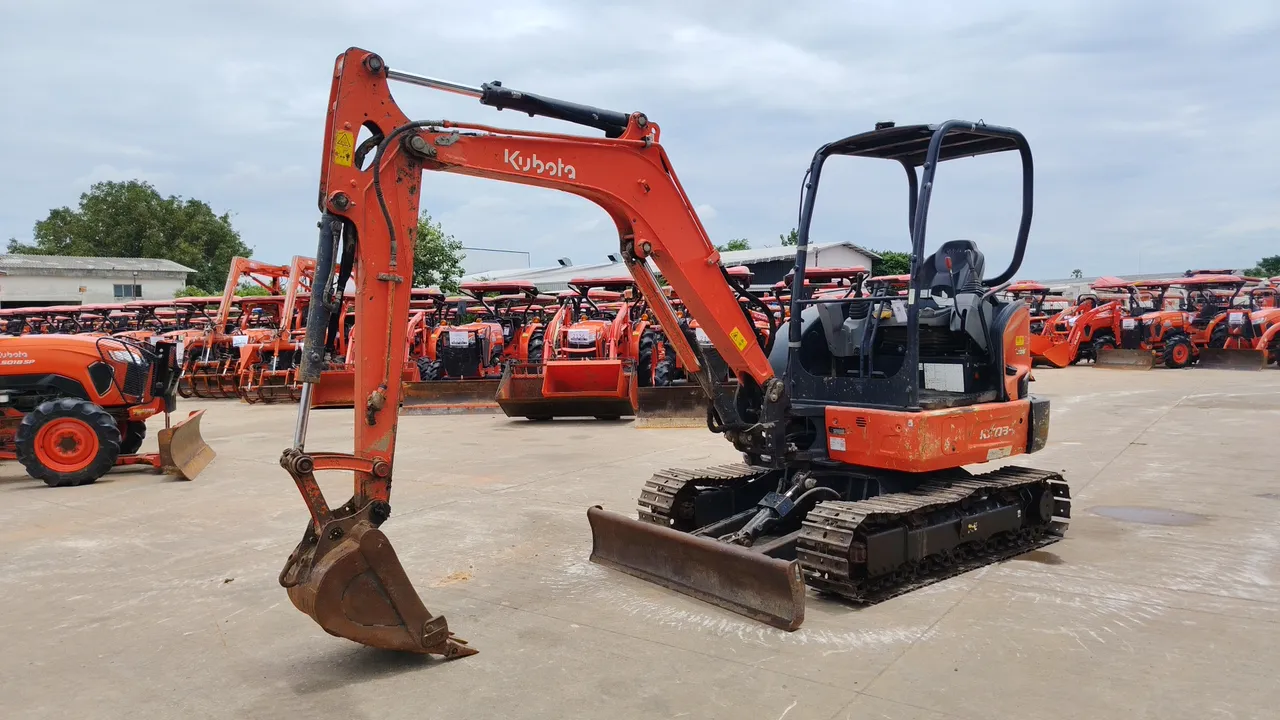2021 Kubota KX033-4 – Exterior
