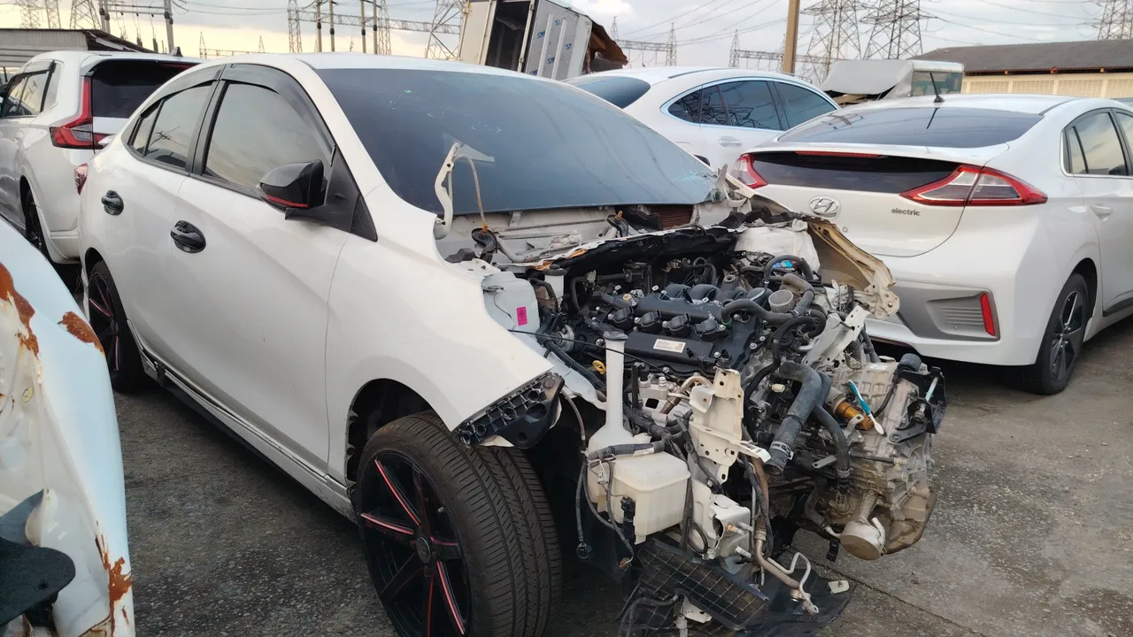 2017 Toyota Yaris Ativ – Exterior
