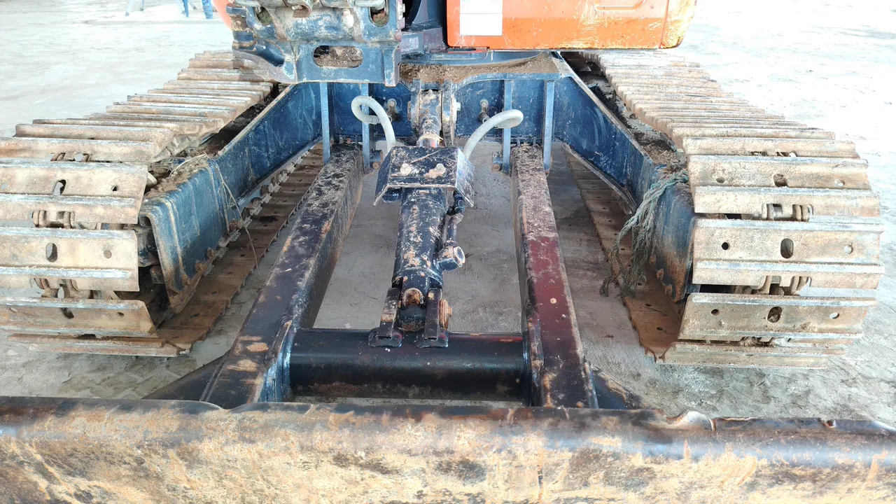 2024 Kubota KX033-4 – Exterior