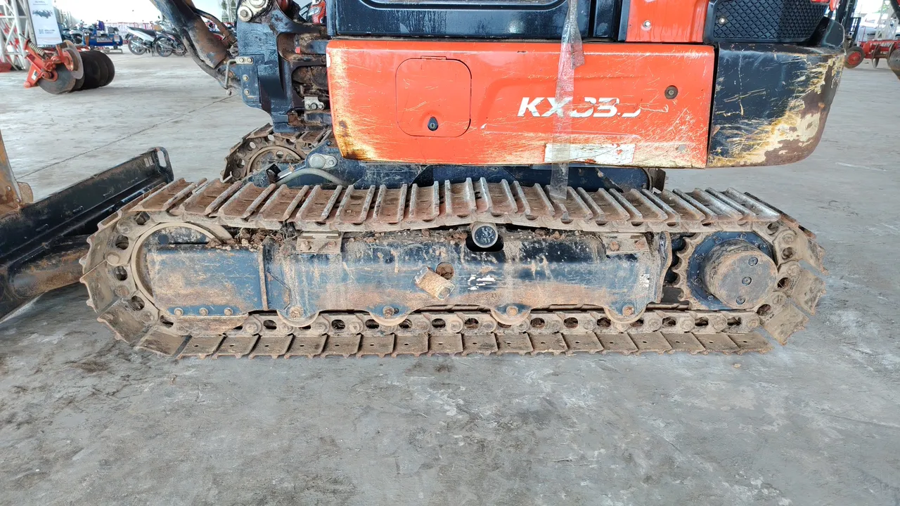 2024 Kubota KX033-4 – Exterior