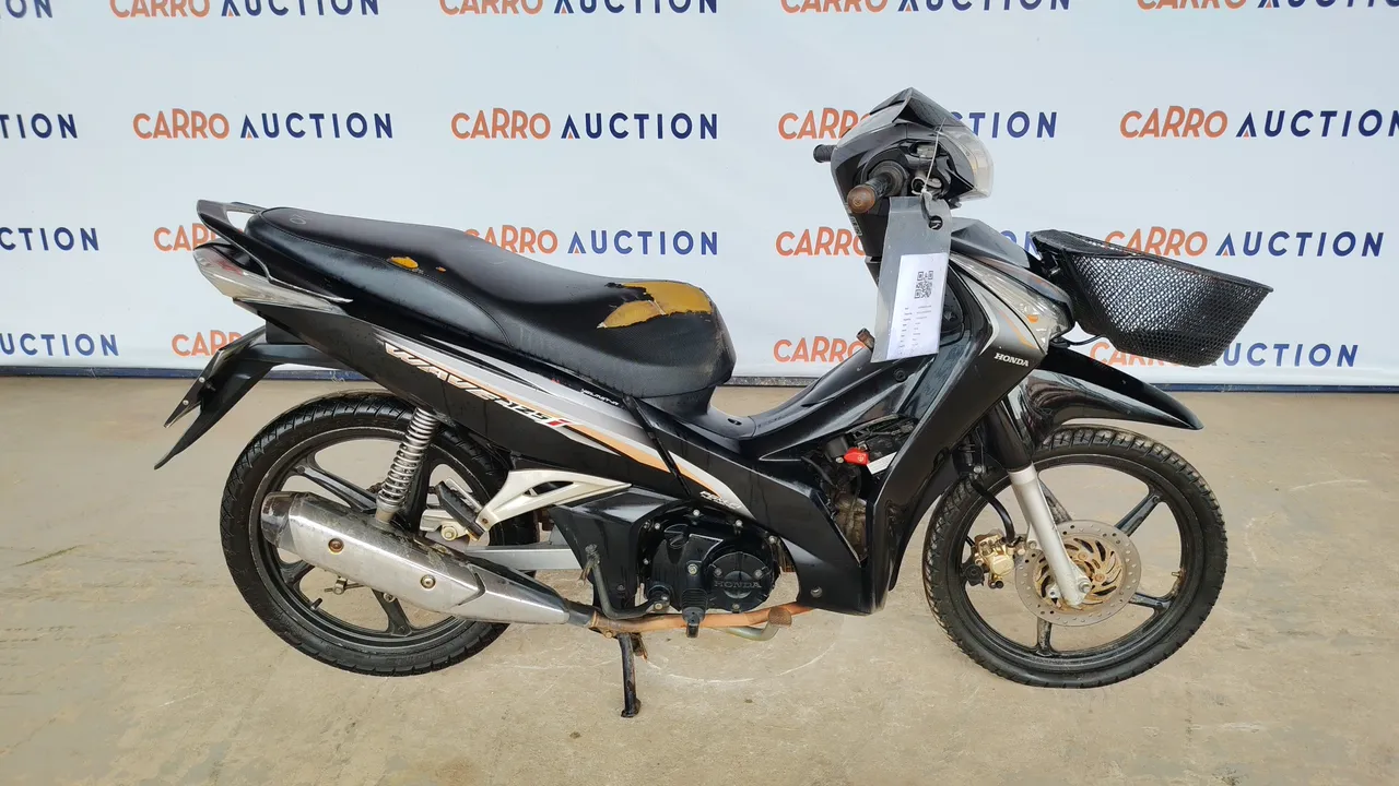 2015 Honda Wave – Side