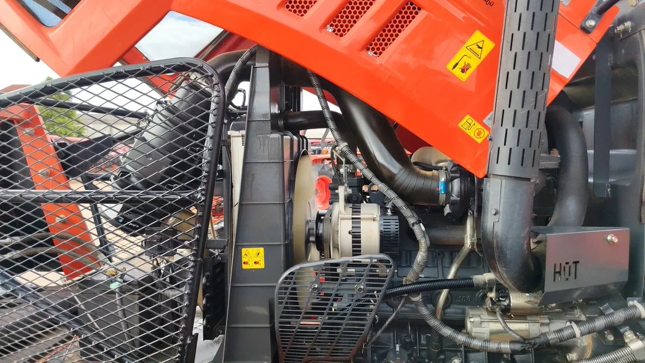 2020 Kubota M9808 – Exterior