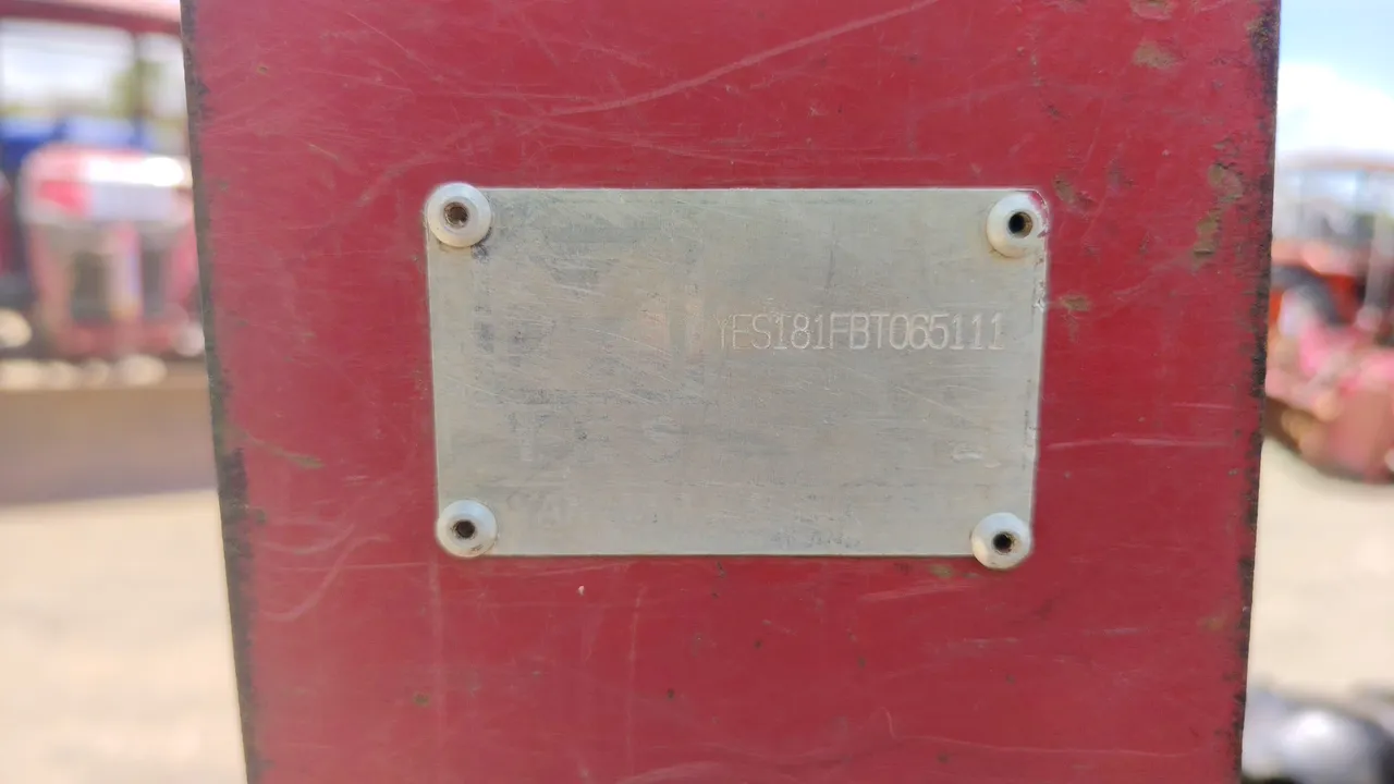 2022 Yanmar YM351A – Exterior