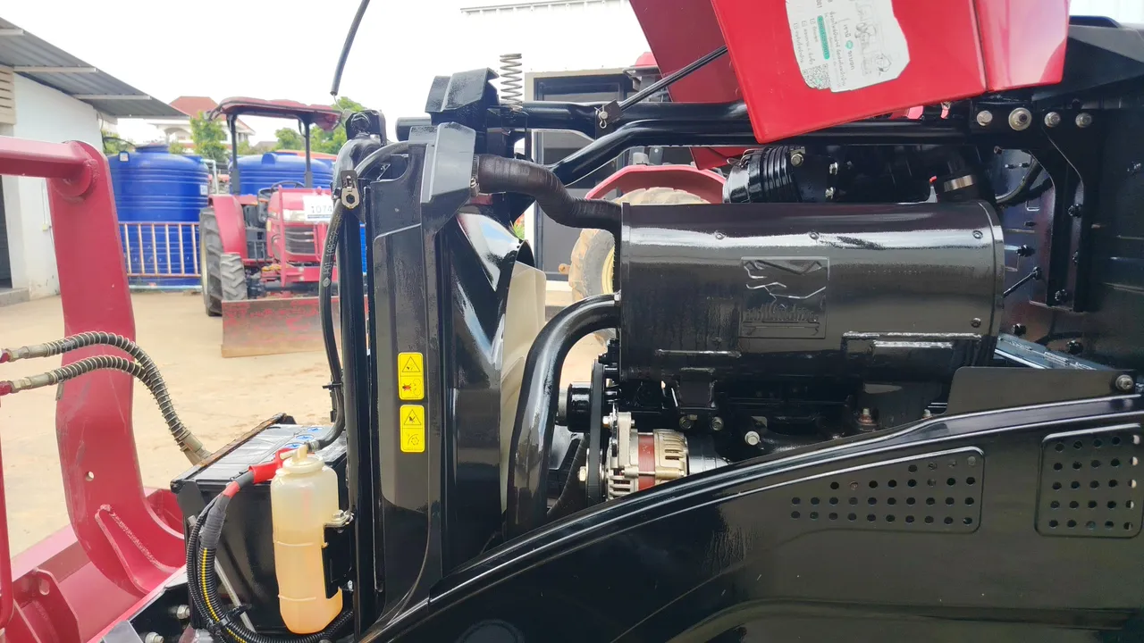 2022 Yanmar YM351R – Exterior