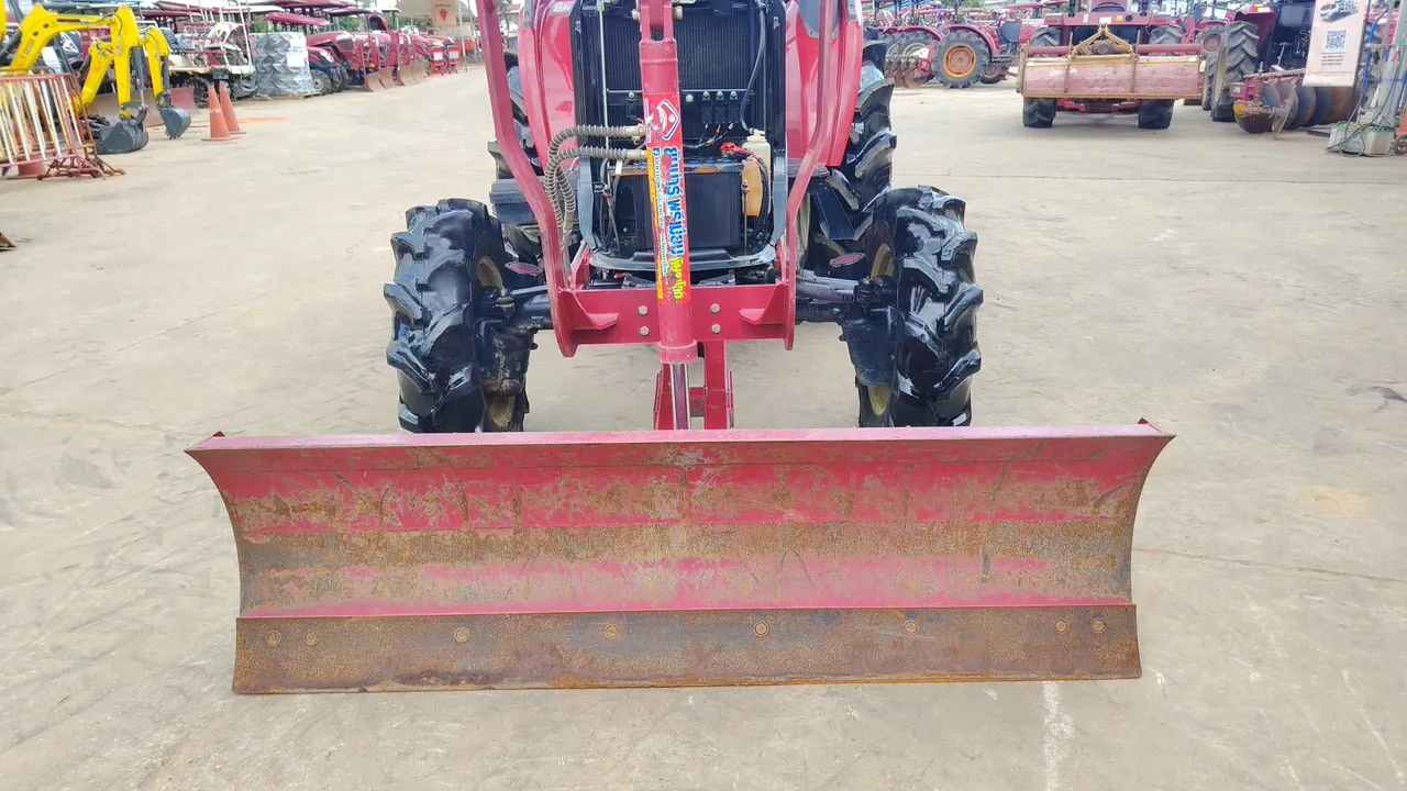 2022 Yanmar YM351R – Exterior