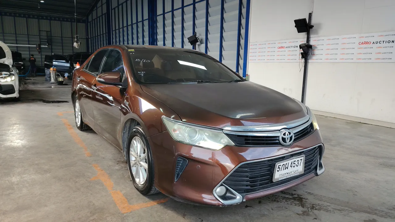 2016 Toyota Camry – Exterior