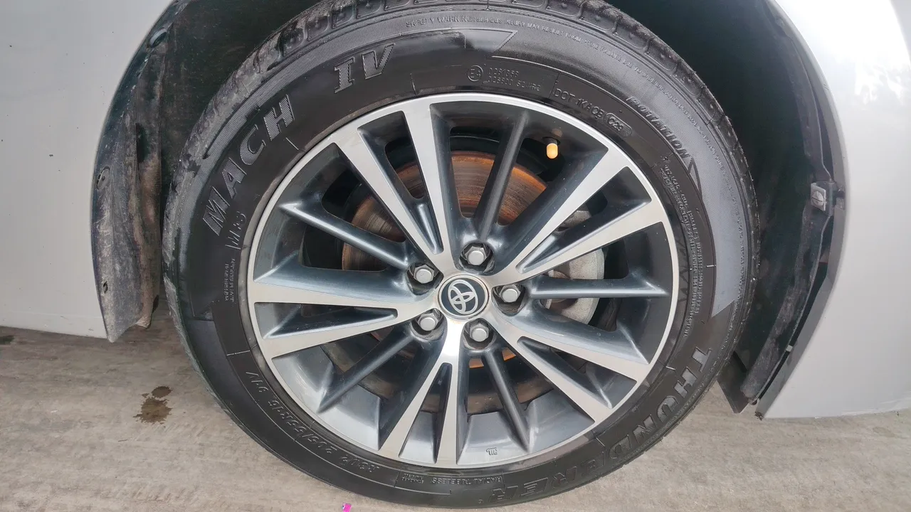2018 Toyota Corolla Altis – Exterior