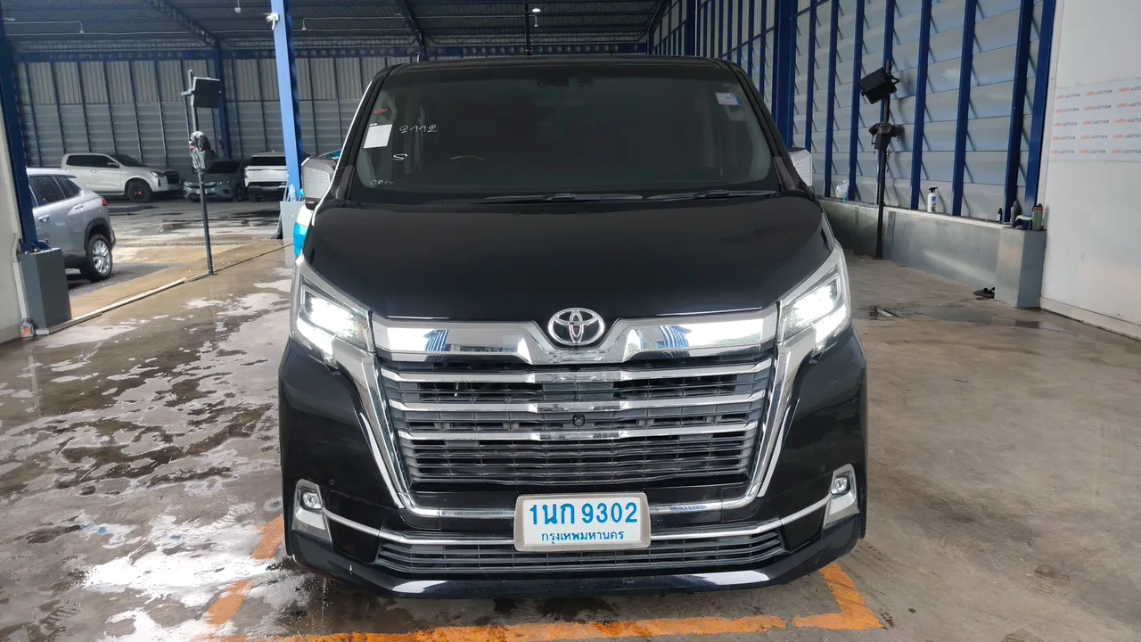 2020 Toyota Majesty – Exterior