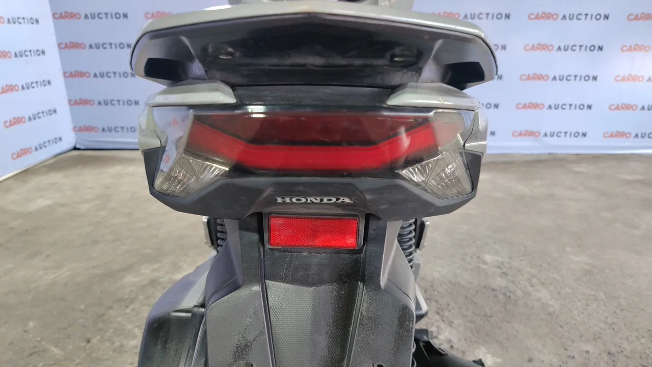 2025 Honda PCX – Exterior