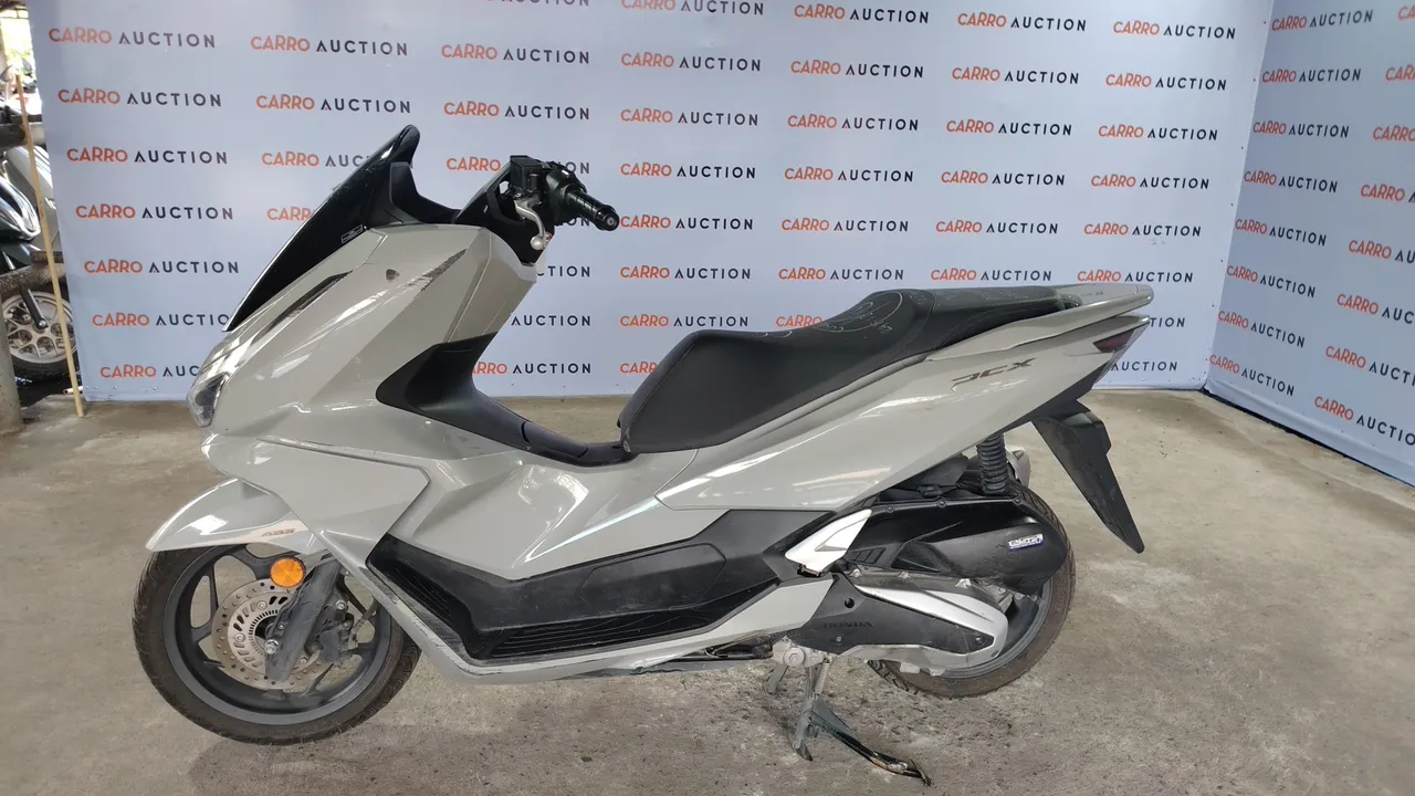 2025 Honda PCX – Exterior
