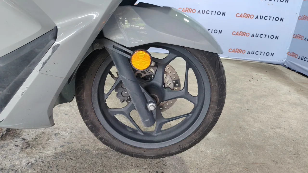 2025 Honda PCX – Exterior