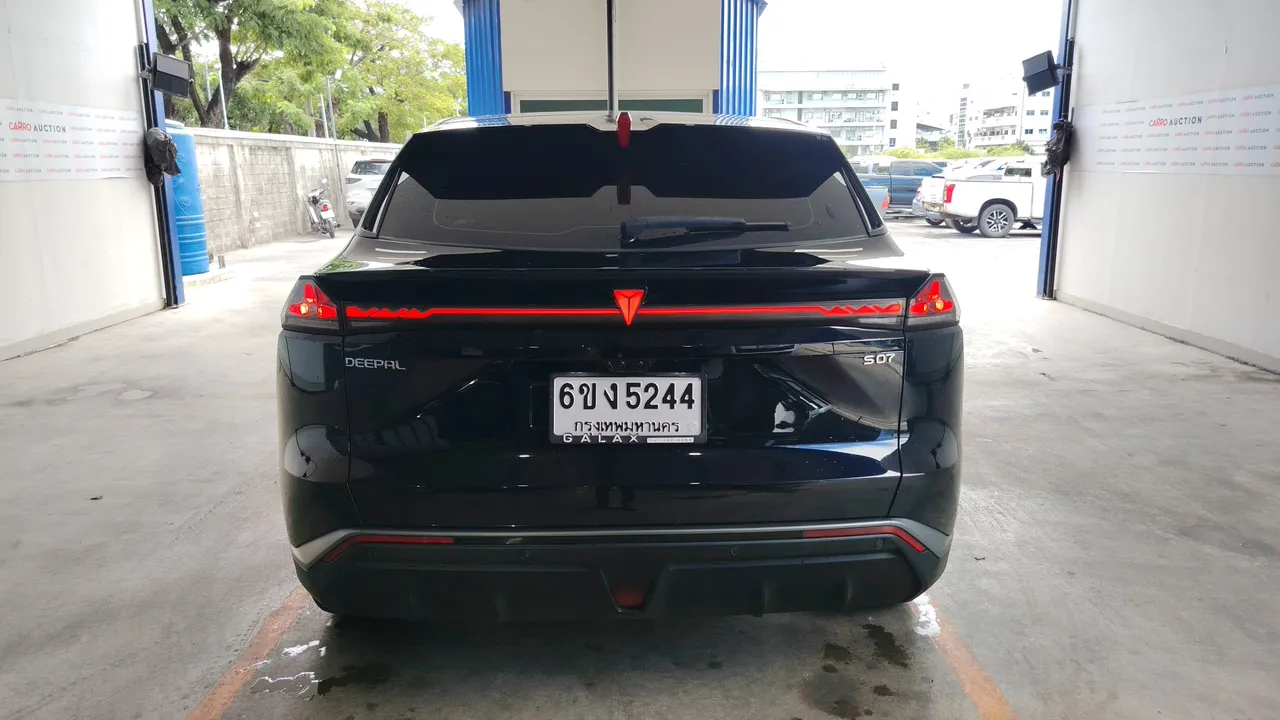 2024 Deepal S07 – Back