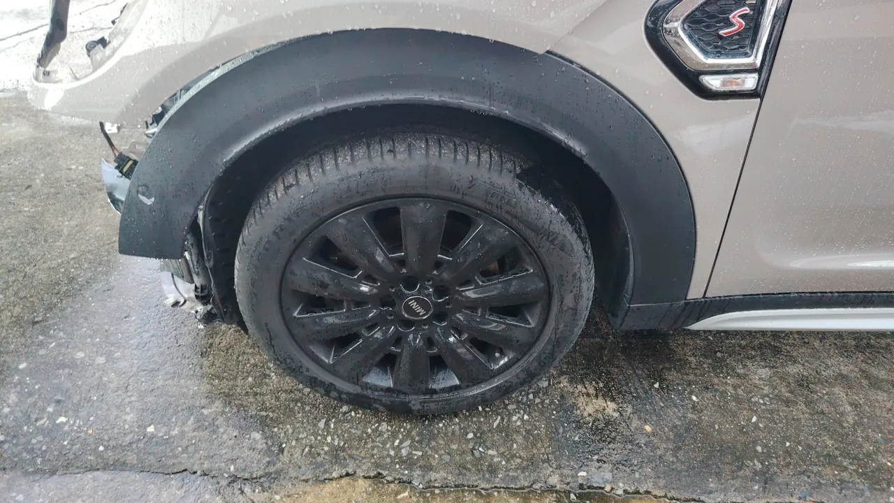 2021 Mini Countryman – Front