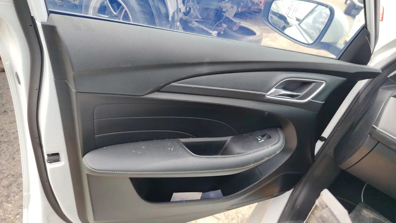 2023 MG EP – Front