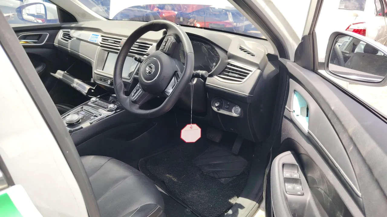 2023 MG EP – Front