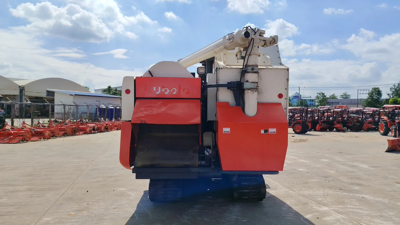 2024 Kubota DC-70G Pro – Back
