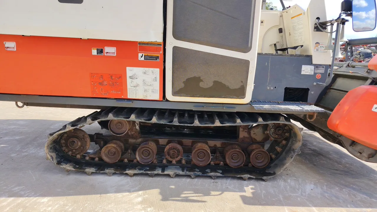 2024 Kubota DC-70G Pro – Wheel