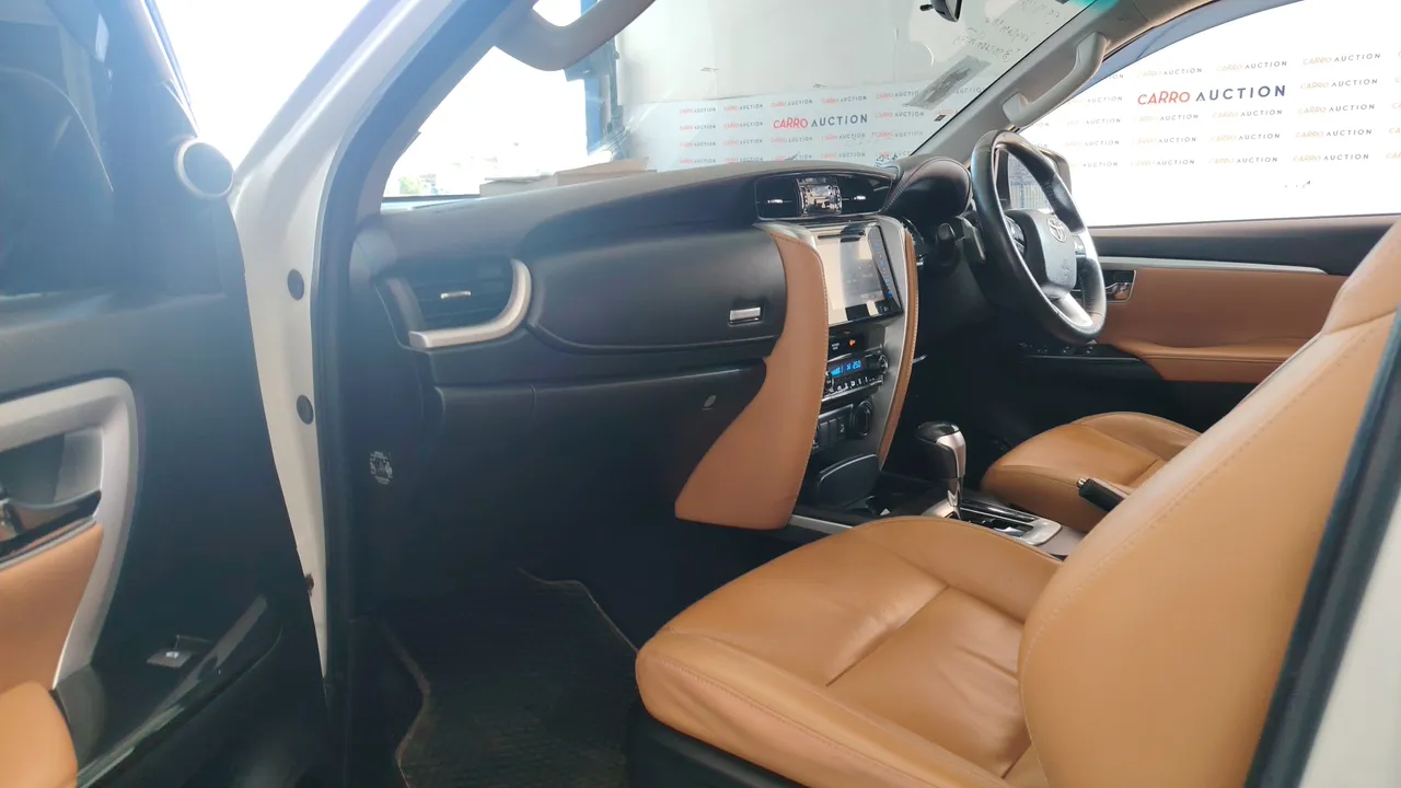 2015 Toyota Fortuner – Exterior