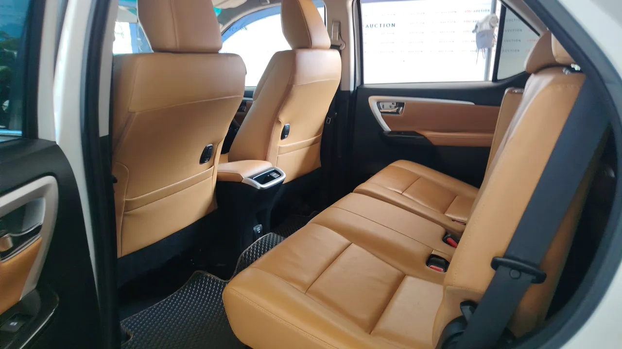 2015 Toyota Fortuner – Exterior