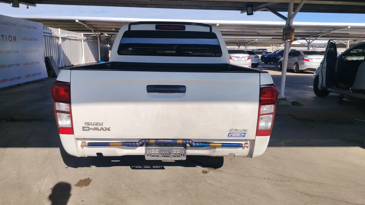 2016 Isuzu D-Max – Back