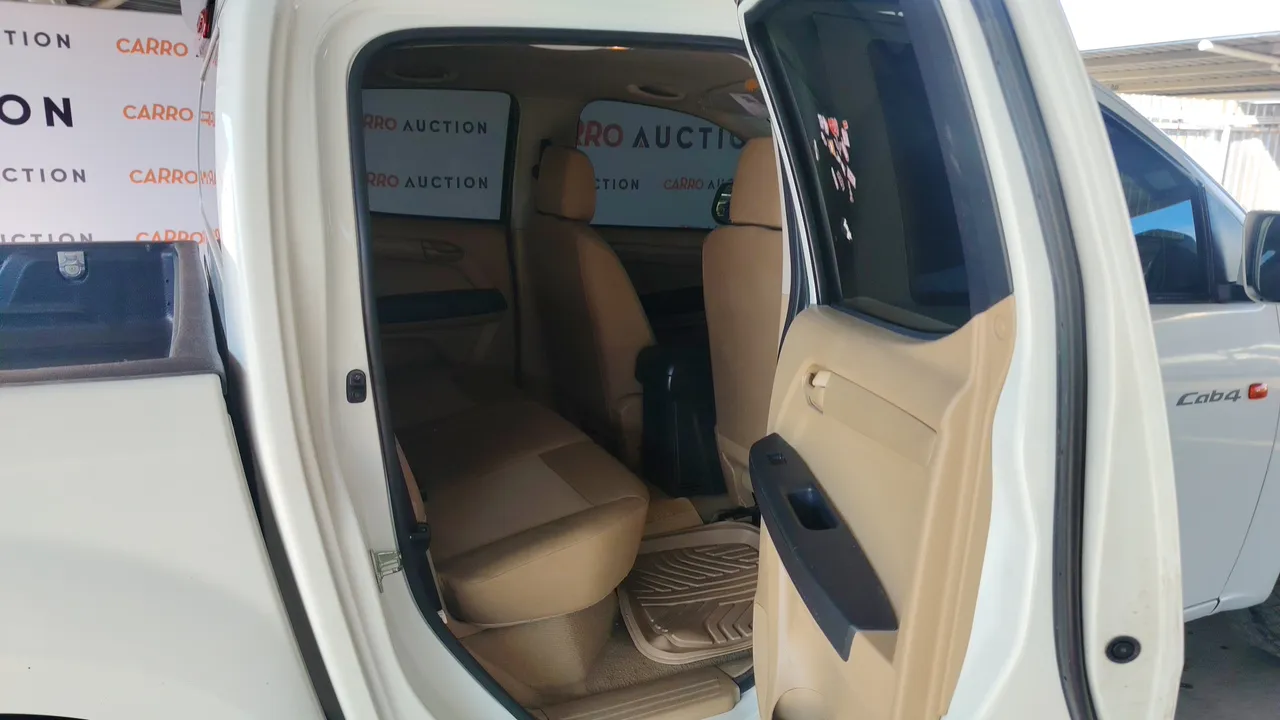 2016 Isuzu D-Max – Back