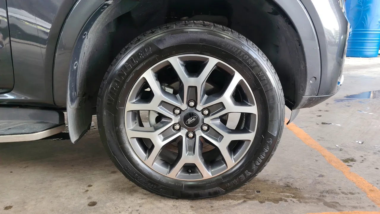 2023 Ford Everest – Exterior