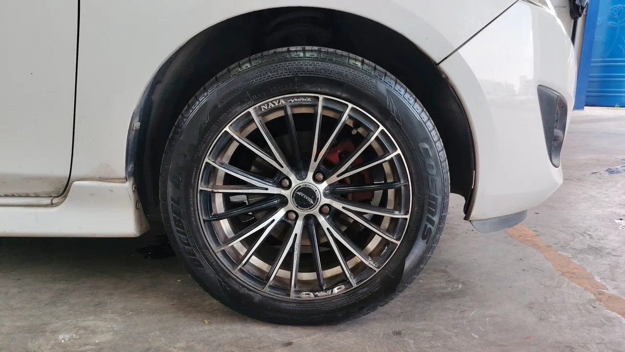 2011 Mazda Mazda2 – Exterior
