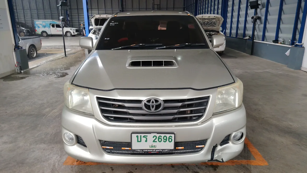 2013 Toyota Hilux Vigo – Exterior