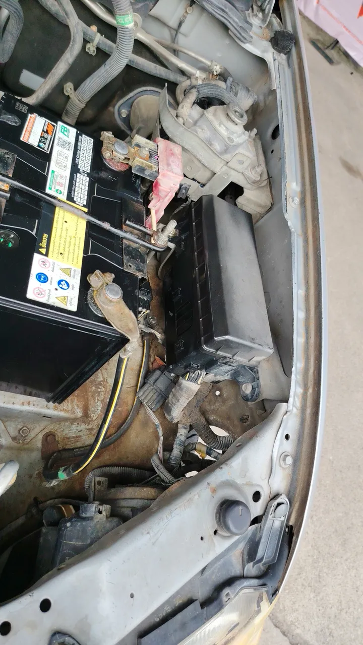 2011 Mitsubishi Triton – Engine