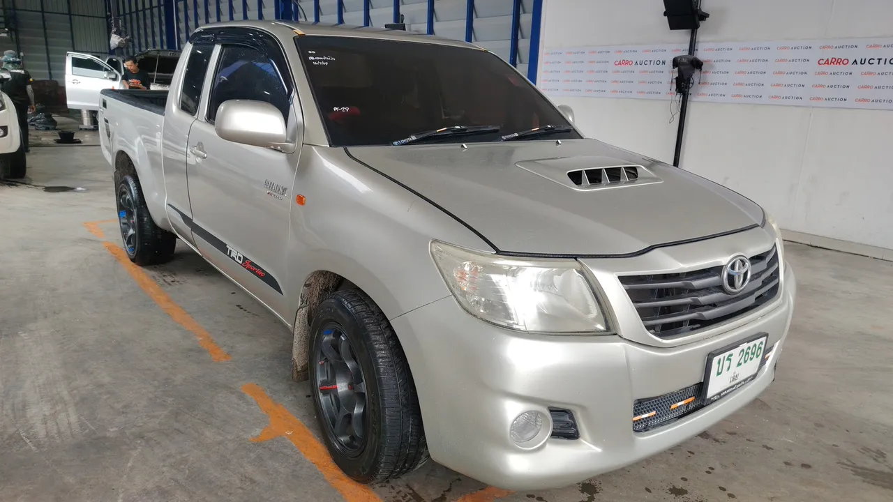 2013 Toyota Hilux Vigo – Exterior