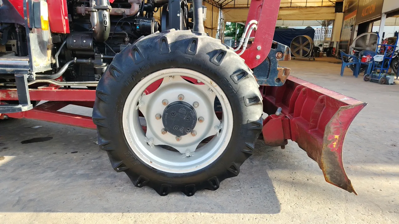 2023 Solis WT-75-4WD – Wheel