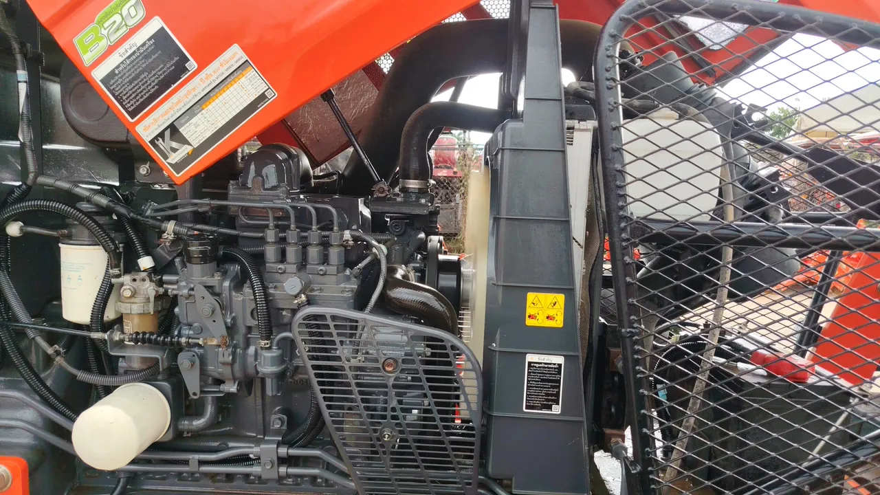 2023 Kubota M9808 – Exterior