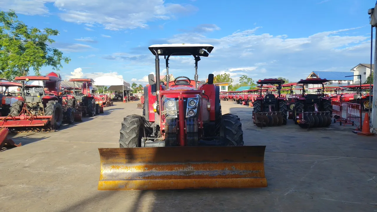 2023 Solis WT-75-4WD – Front