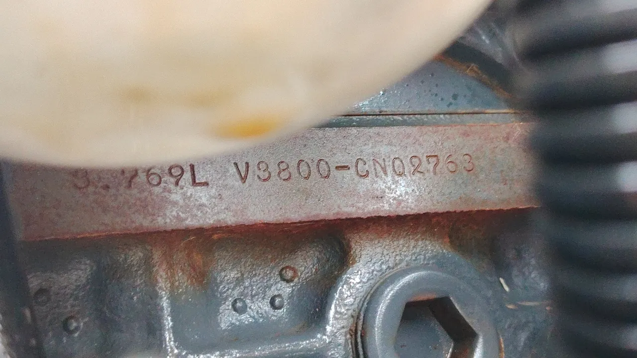 2023 Kubota M9808 – Exterior