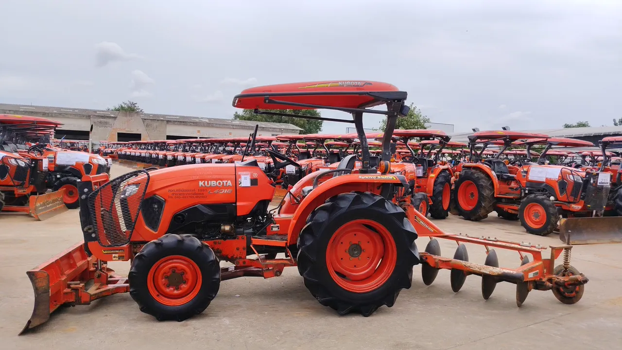 2020 Kubota L4018DT – Exterior