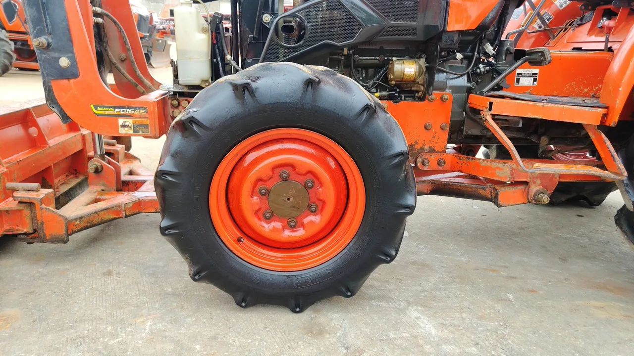 2020 Kubota L4018DT – Exterior