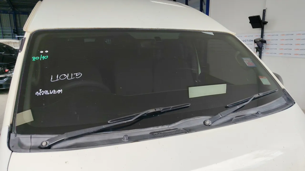 2012 Toyota Commuter – Exterior