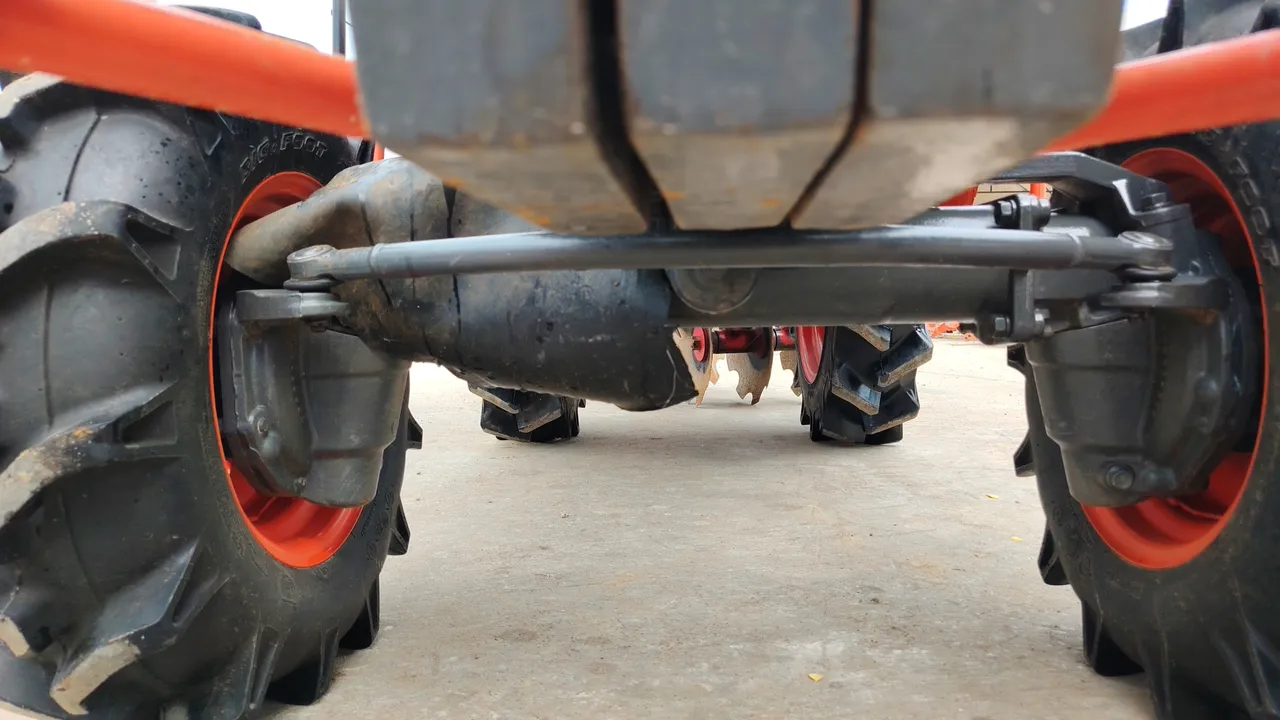 2025 Kubota B2740S-B – Exterior