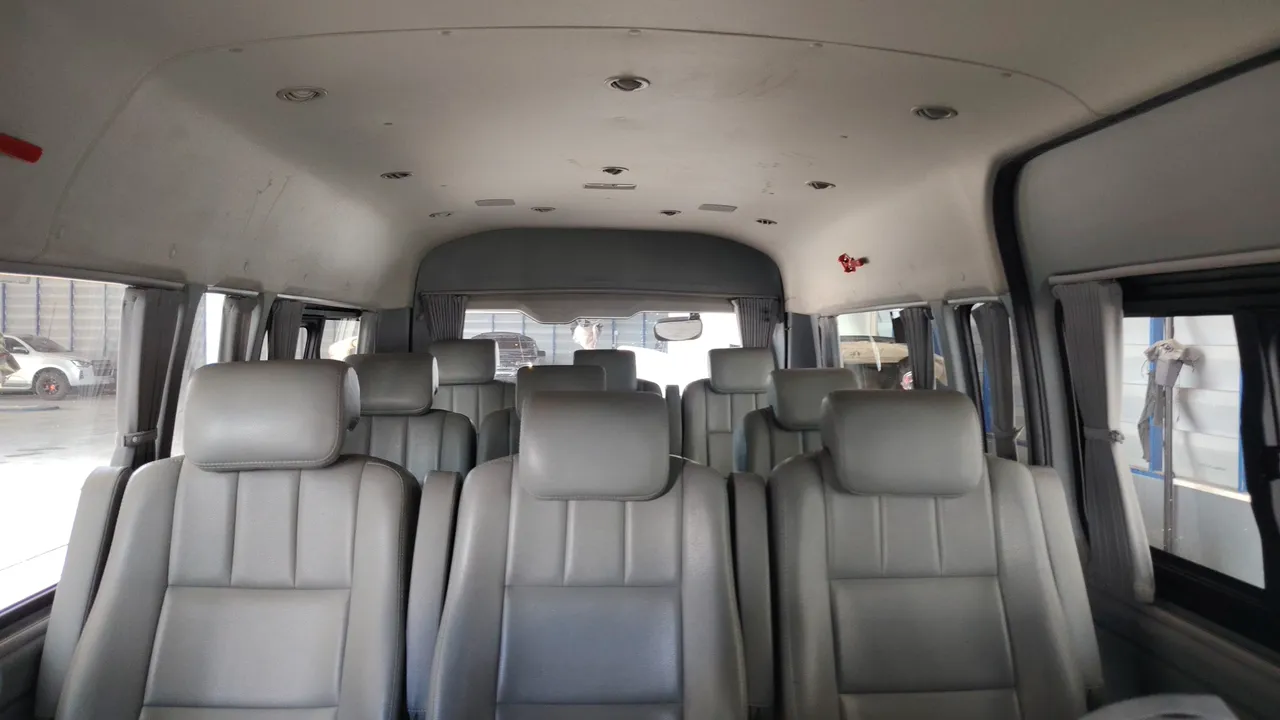2021 Toyota Commuter – Exterior