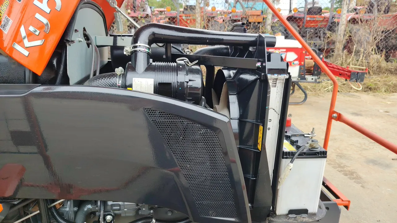 2024 Kubota B2740S-B – Exterior